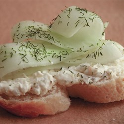 Creamy Dill Cucumber Toasties Recipe