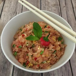 Thai Shrimp, Chicken, Grapefruit, and Coconut Salad Recipe