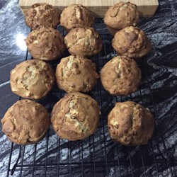 Hunnybunch's Special Apple Muffins Recipe