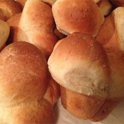 Deb's Cloverleaf Rolls Recipe