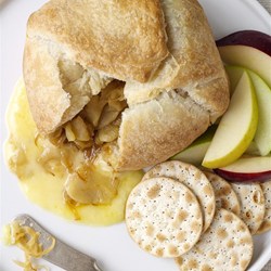 Baked Brie with Caramelized Onions Recipe