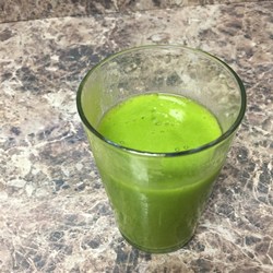 Mango Pineapple Green Smoothie Recipe