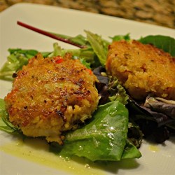 Deviled Crab Cakes on Mixed Greens with Ginger-Citrus Vinaigrette Recipe