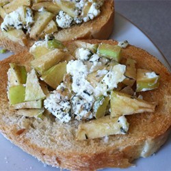 Apple Goat Cheese Bruschetta Recipe