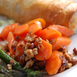 Spectacular Marsala Glazed Carrots with Hazelnuts Recipe