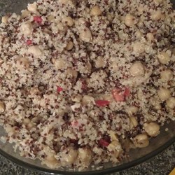 Quinoa with Chickpeas and Tomatoes Recipe
