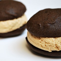 Stef's Whoopie Pies with Peanut Butter Frosting Recipe