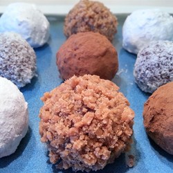Brandy or Rum Balls Recipe