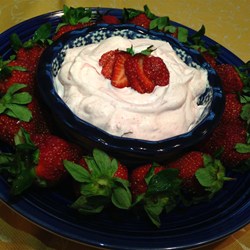 Creamy Strawberry Fruit Dip Recipe