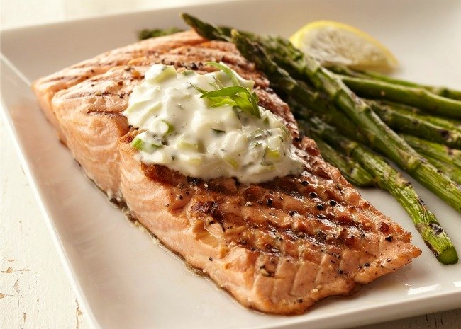 Grilled Salmon with Simple Sauce