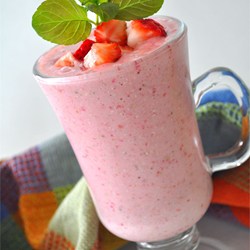 Strawberry Oatmeal Breakfast Smoothie Recipe
