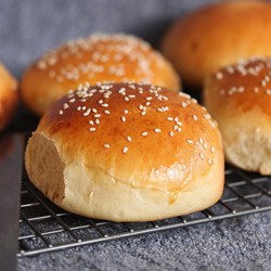 Belle's Hamburger Buns Recipe