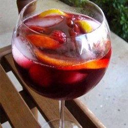 Indian Summer Raspberry Peach Sangria Recipe