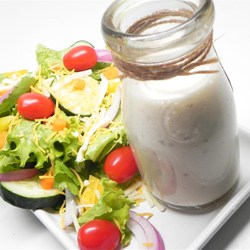 Creamy Garlic Italian Dressing Recipe