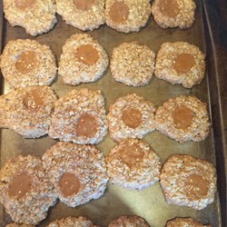 Caramel Chewy Oatmeal Cookies Recipe