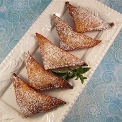 Peaches and Cream Wontons Recipe