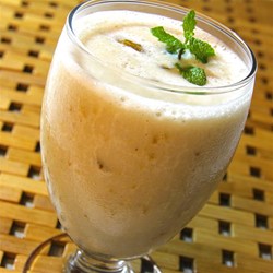 Rum and Raisin Banana Smoothie Recipe