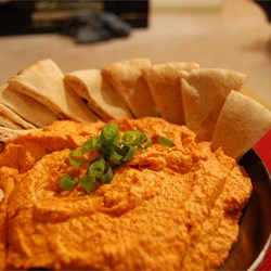Easy Roasted Red Pepper Hummus Recipe