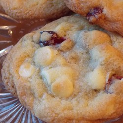 Rich White Chocolate Cranberry Cookies Recipe