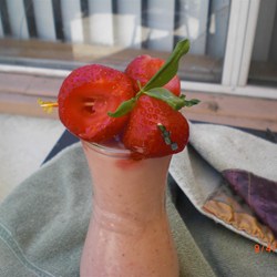 CJ's Epic Strawberry Banana Smoovie Recipe