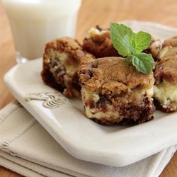 Chocolate Chip Cheesecake Bars Recipe