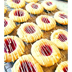 White Chocolate Raspberry Thumbprint Cookies Recipe