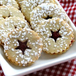 Cranberry Cornmeal Linzer Cookies Recipe