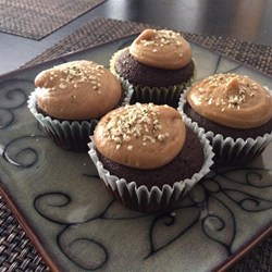 Easy Vegan Peanut Butter Fudge Recipe